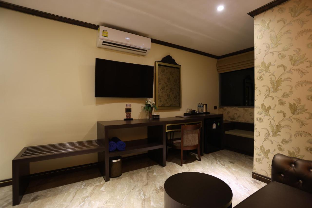 Bab Alhara Hotel Patong Exteriör bild